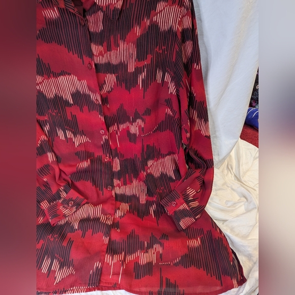 Studio C Plus 16W Abstract Long Tunic, Shirt, Blouse, Button Front Red, Black - Picture 9 of 16